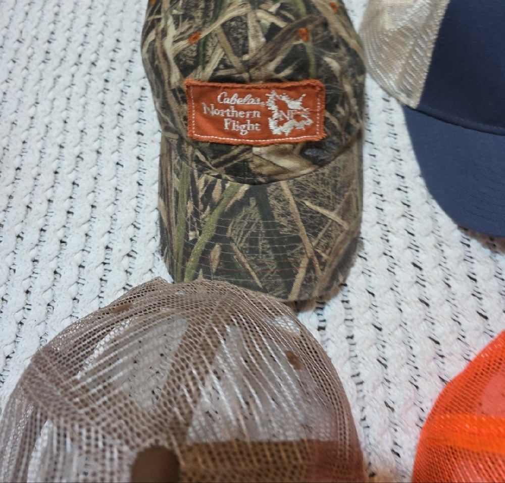 Sold As 1 Lot! Assorted Men's Camouflage and Logo Caps - Picture 5 of 9